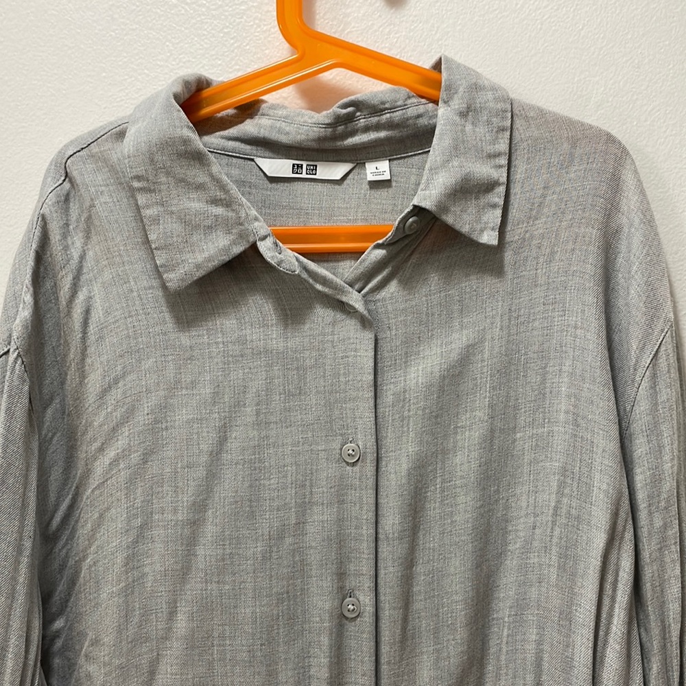 Uniqlo women blouse in grey size L